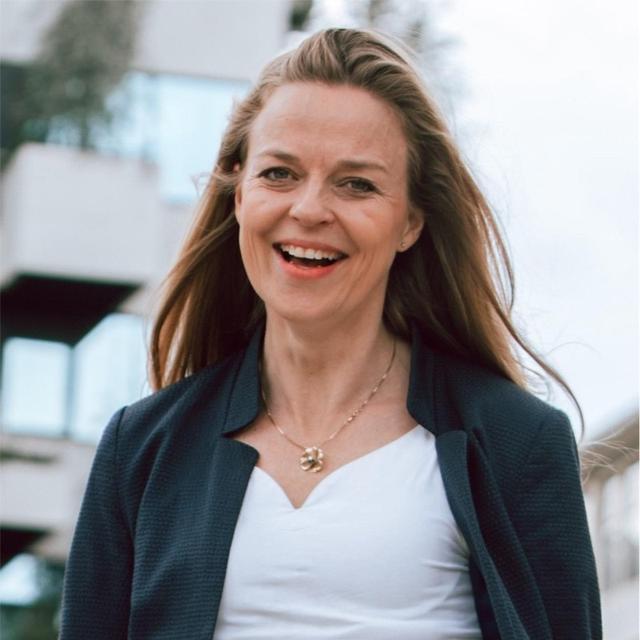 Pasfoto Merel Meerman